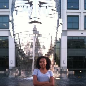 Meet your Posher, Candace